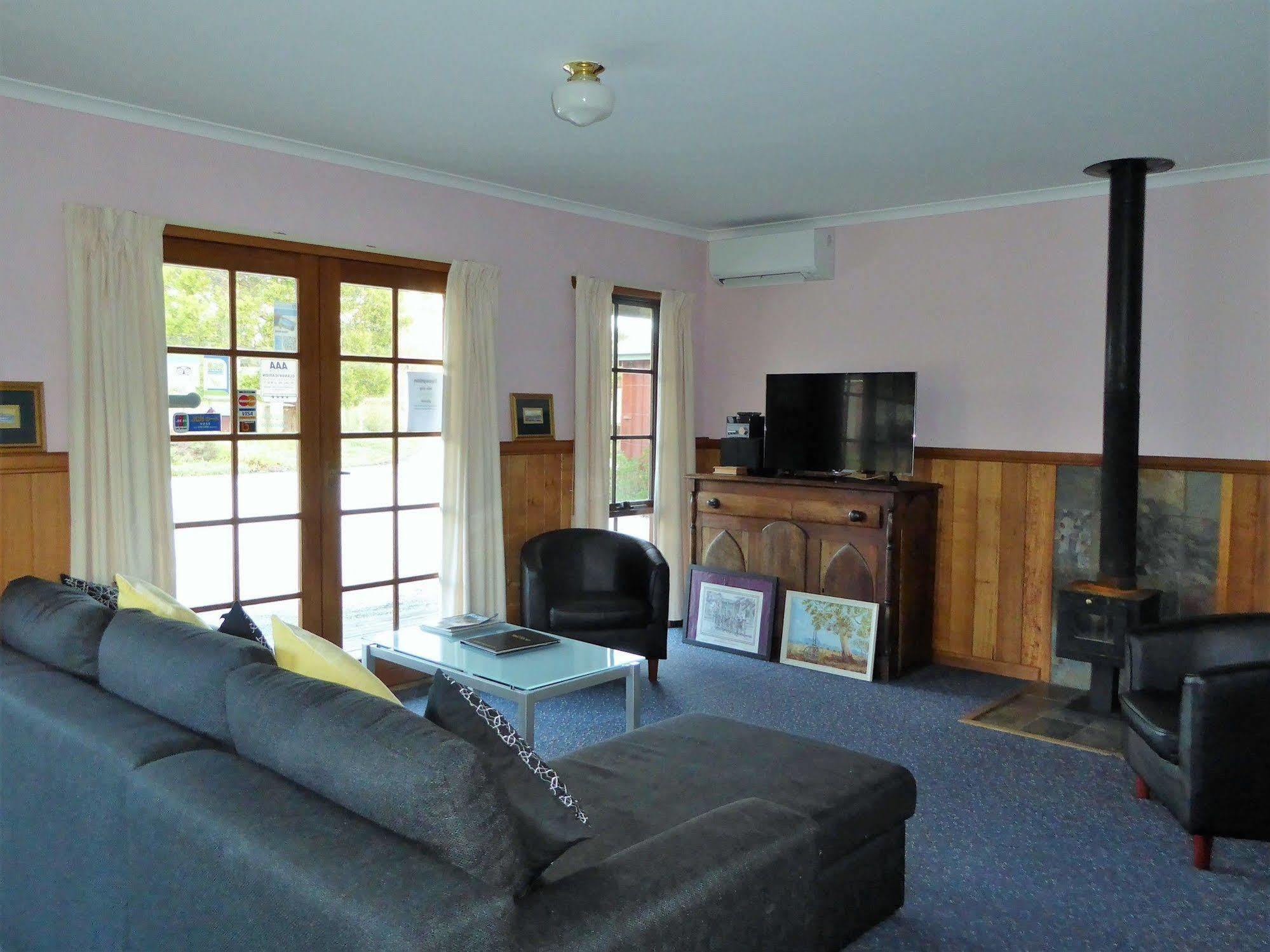Platypus Park Country Retreat Villa Bridport Eksteriør billede